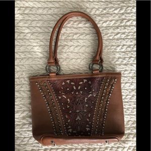 Shyanne Leather Purse! Zip enclosure tote style 💖